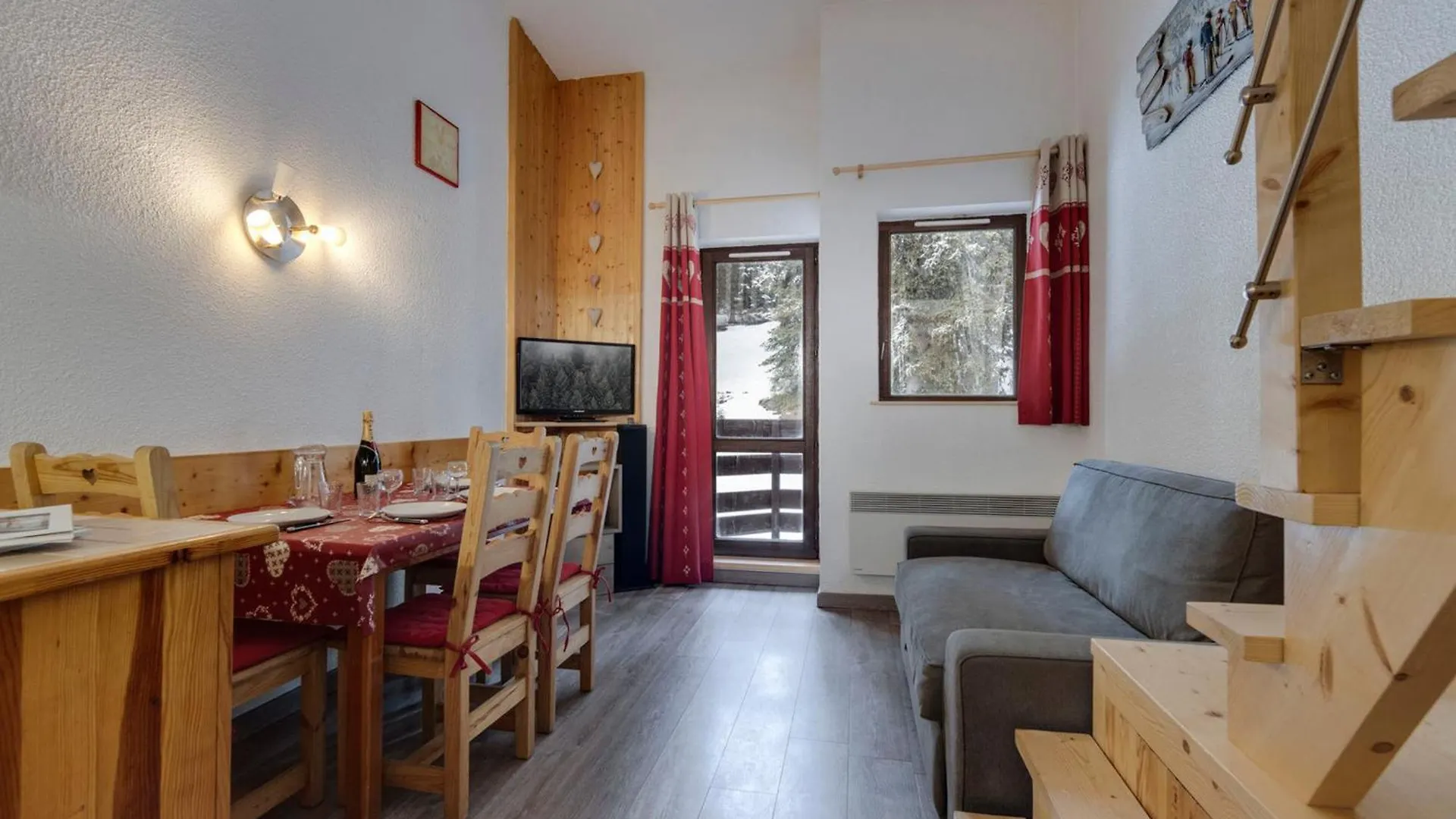 Studio Chaleureux Au Pied Des Pistes Avec Parking, 4 Couchages - Fr-1-690-30 Montvalezan