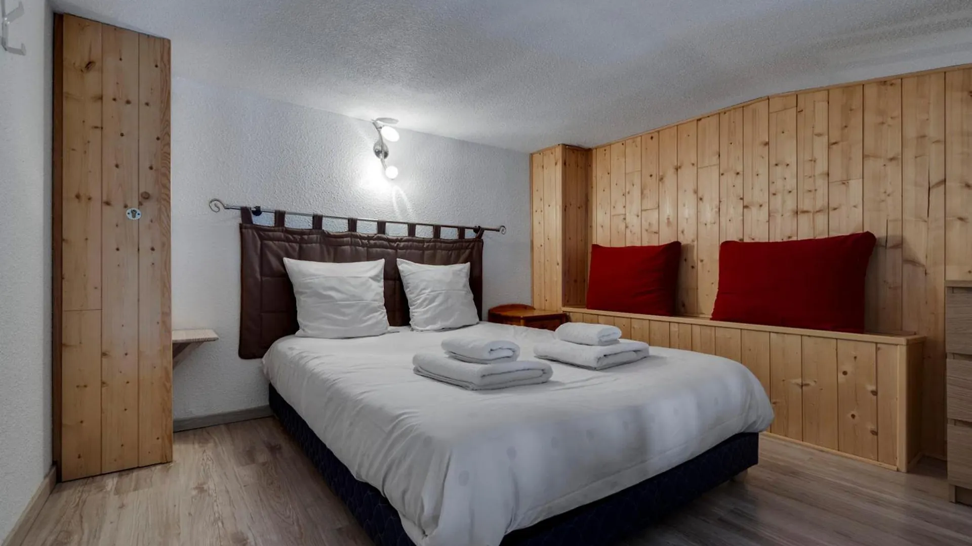 Studio Chaleureux Au Pied Des Pistes Avec Parking, 4 Couchages - Fr-1-690-30 Montvalezan Apartment